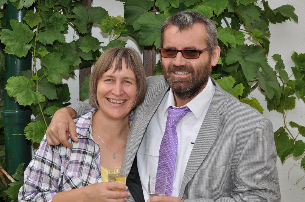 Weingut Zur Schlafmuetze Hotel Herrnbaumgarten Екстериор снимка